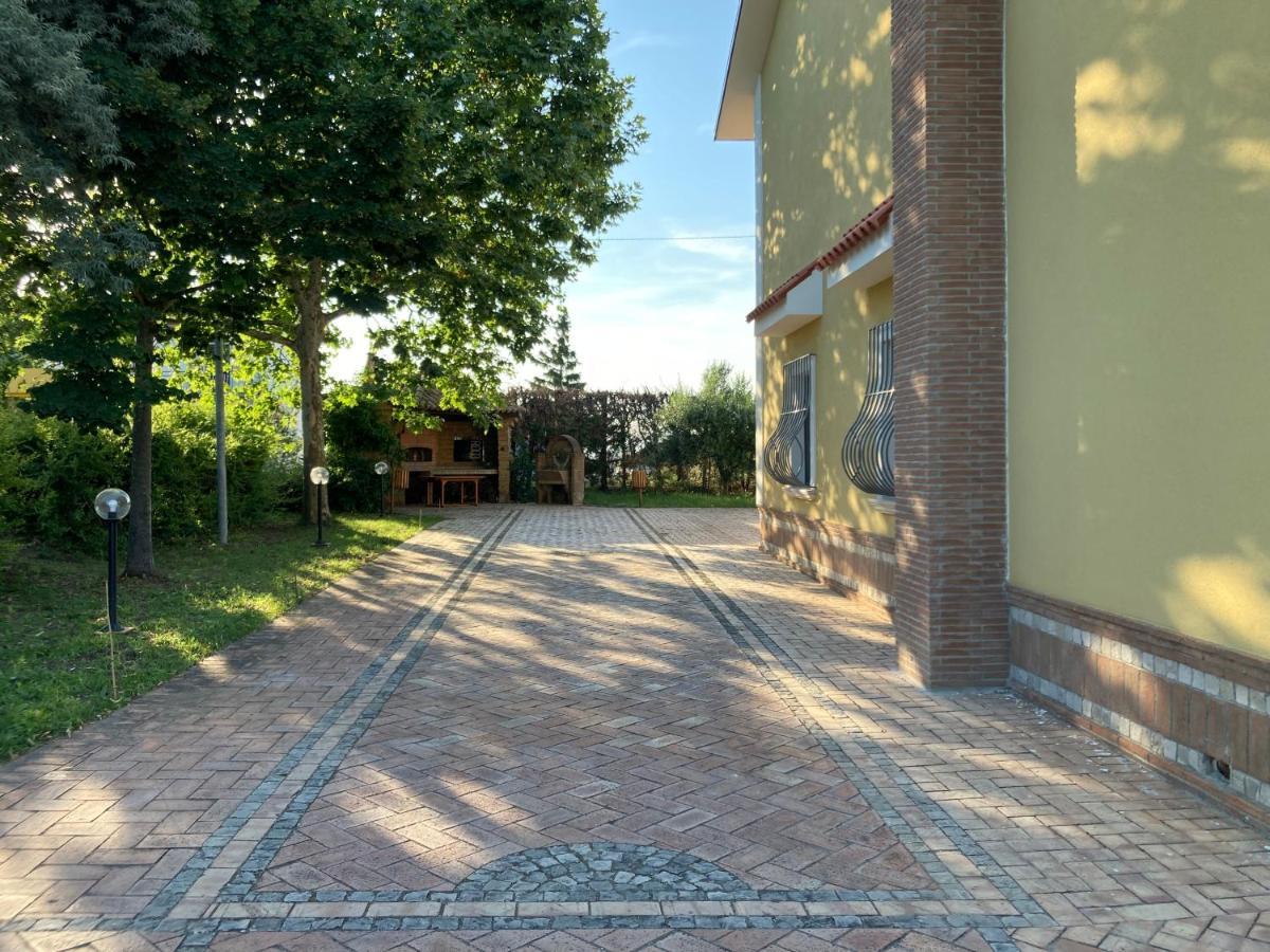 Agriturismo Tenuta Della Madama Venticano Exterior foto